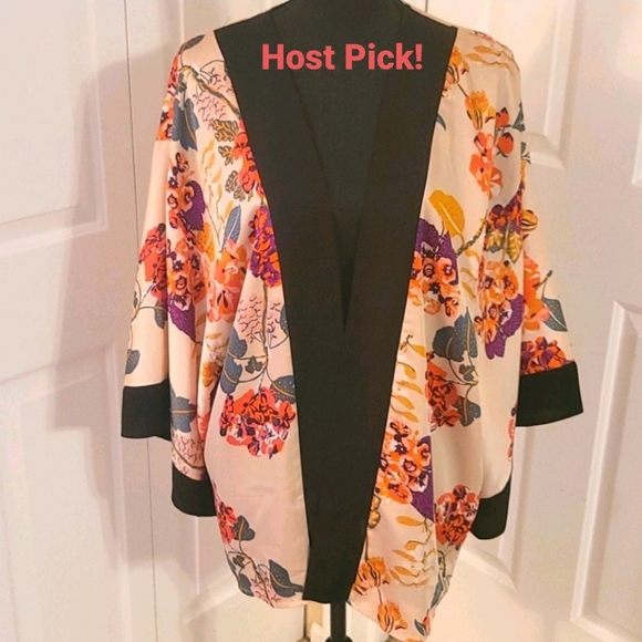 H&M Tops - 🎉HP!🎉 ☆ H&M ☆ Open Front Kimono M/L